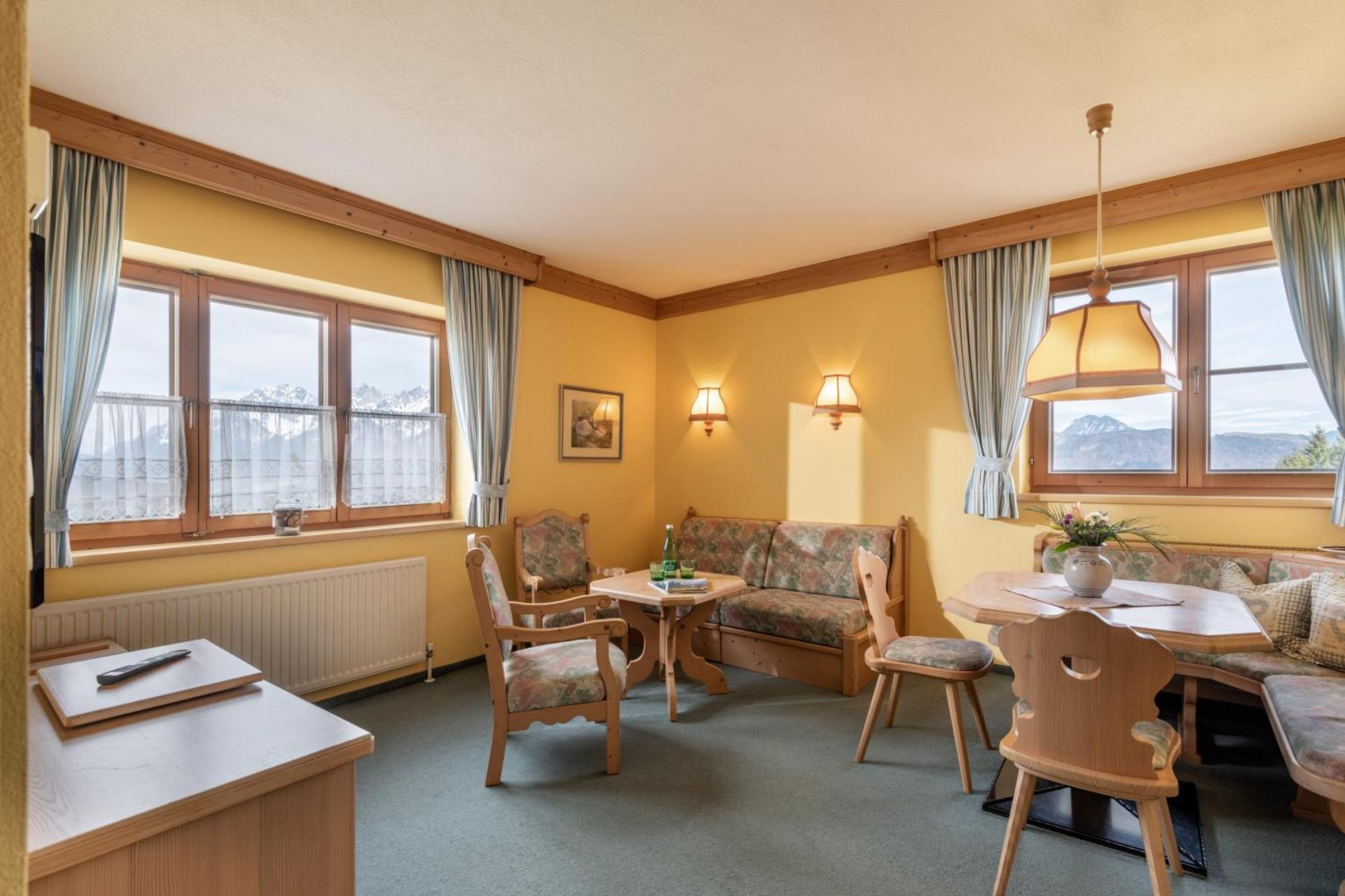 Hochfeldalm Hotel Sankt Johann in Tirol Exterior photo